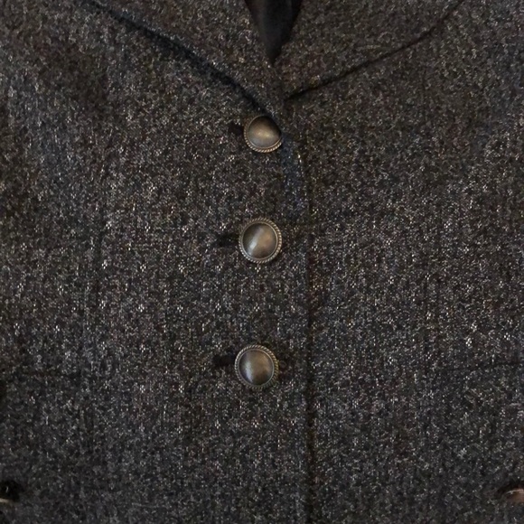 Jacket - Picture 4 of 4